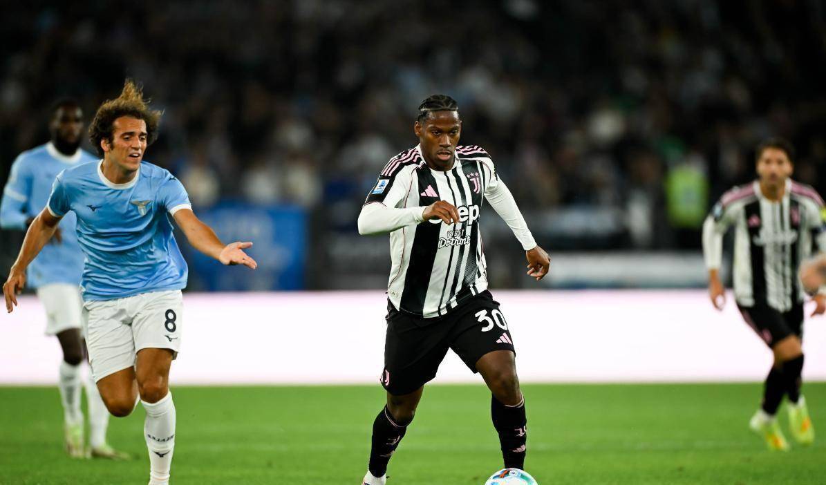 包含赛地聚焦：NBA季后赛转会期热度飙升；拉齐奥单刀错失；信心回归；医务组通报恢复的词条-英雄联盟2025总决赛