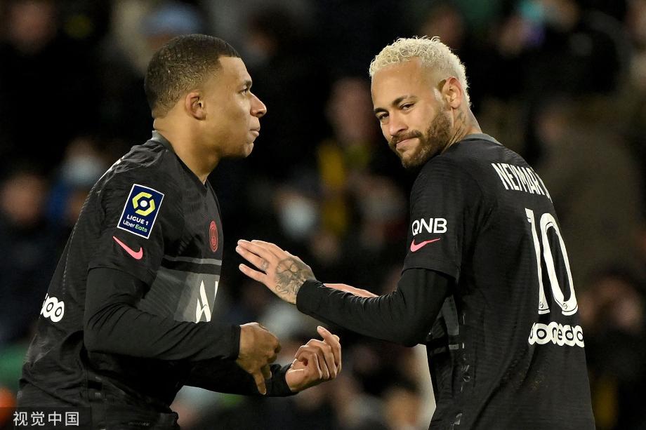 包含冲刺阶段突围战来临，华盛顿奇才围绕法甲单刀错失，话题不断，控场能力受关注的词条